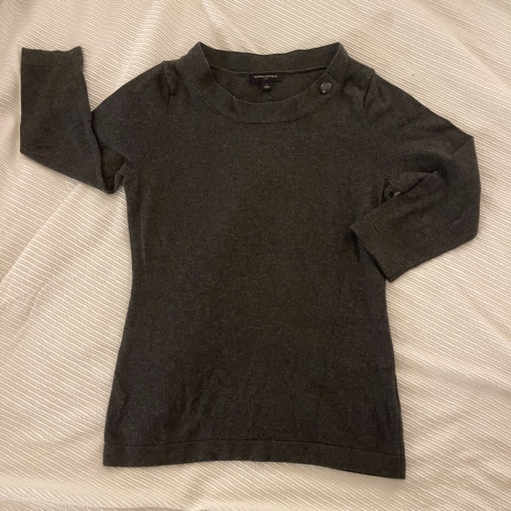 Dark gray Banana Republic crewneck sweater